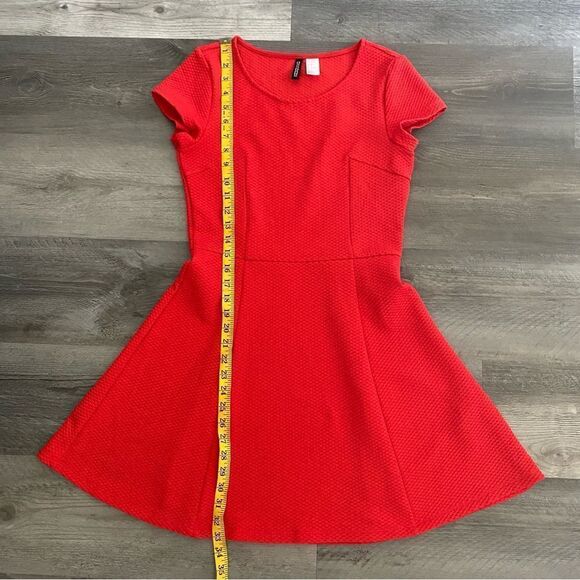 H&M Fit And Flare Dress Red Flattering Stretchy Holiday Party - Picture 10 of 11